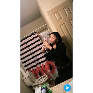 Meet your Posher, Evelyn